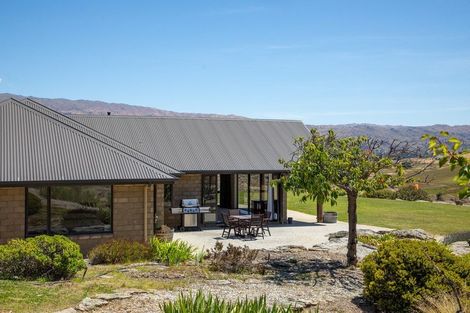 Photo of property in 27 Old Golf Course Road, Bridge Hill, Alexandra, 9320