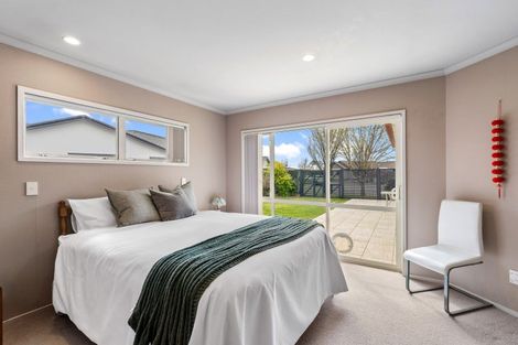 Photo of property in 8 Cape Place, Poraiti, Napier, 4112