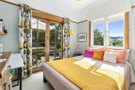 Photo of property in 16 Akatea Street, Berhampore, Wellington, 6023