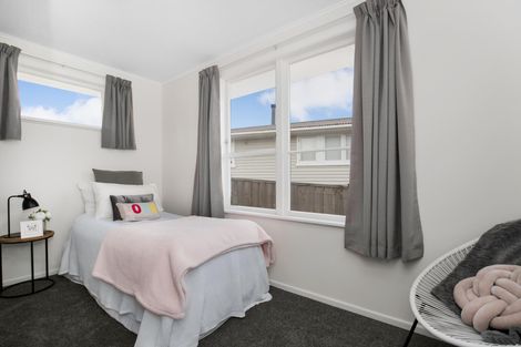 Photo of property in 10 Olive Street, Manurewa, Auckland, 2102