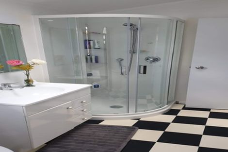 Photo of property in 2/274 Rangatira Road, Beach Haven, Auckland, 0626