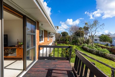 Photo of property in 1/239 Carrington Street, Vogeltown, New Plymouth, 4310