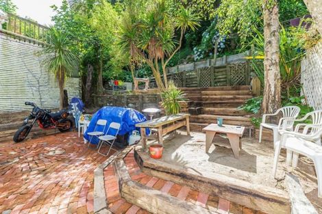 Photo of property in 40 Devon Street, Aro Valley, Wellington, 6021