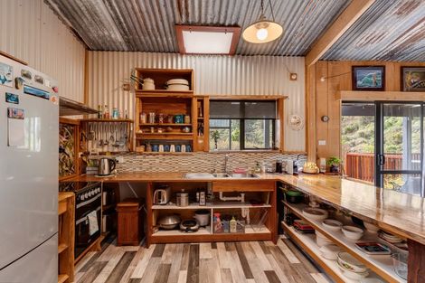 Photo of property in 102 Boons Valley Road, Waikawa, Picton, 7220