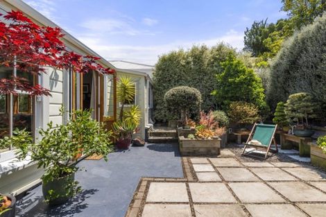 Photo of property in 12 Palm Grove, Berhampore, Wellington, 6023