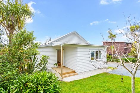 Photo of property in 226 Upper Harbour Drive, Greenhithe, Auckland, 0632
