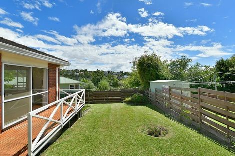 Photo of property in 2/71 Browns Bay Road, Browns Bay, Auckland, 0630