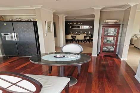 Photo of property in 67 San Valentino Drive, Henderson, Auckland, 0612