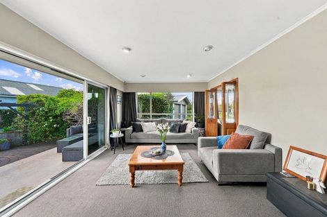 Photo of property in 34 Wychwood Crescent, Bishopdale, Christchurch, 8053