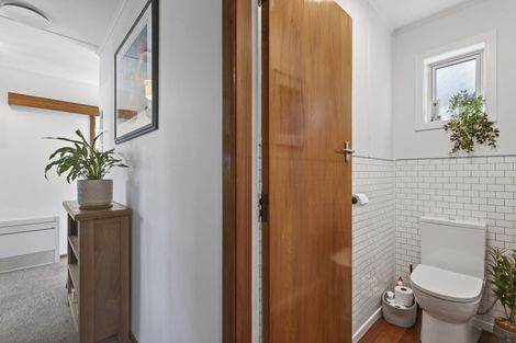 Photo of property in 79 Awanui Street, Merrilands, New Plymouth, 4312