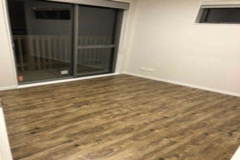 Photo of property in 48a Normanton Street, Glenfield, Auckland, 0629