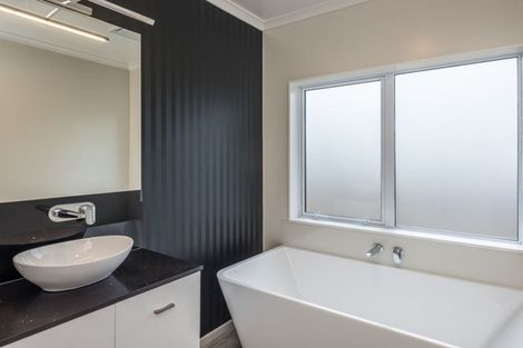 Photo of property in 30 Dal Din Drive, Otaki, 5512