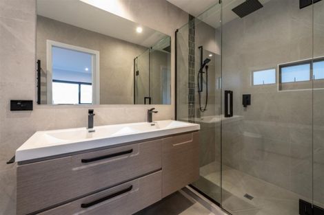 Photo of property in 45b Hyde Road, Rothesay Bay, Auckland, 0630