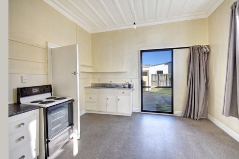 Photo of property in 64 Wesley Street, South Dunedin, Dunedin, 9012