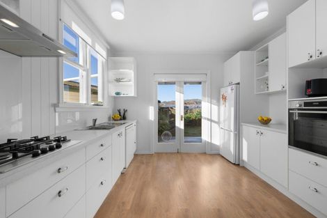 Photo of property in 60 Park Terrace, Blenheim, 7201