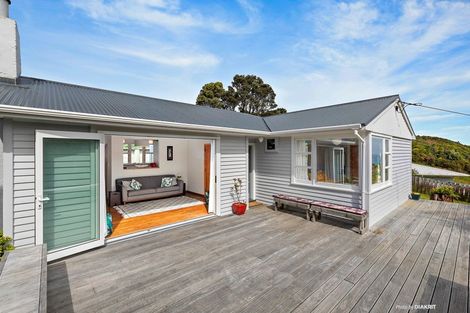 Photo of property in 109 Severn Street, Island Bay, Wellington, 6023