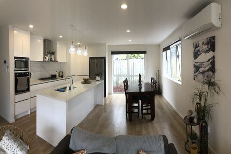 Photo of property in 31 Devonshire Road, Unsworth Heights, Auckland, 0632