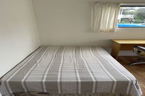 Photo of property in 211 Chelsea View Drive, Chatswood, Auckland, 0626