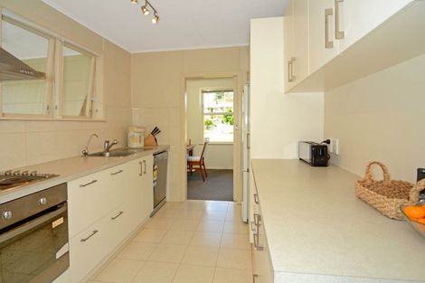 Photo of property in 1 Segedin Place, Glenfield, Auckland, 0629