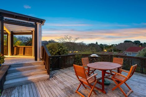 Photo of property in 3 Anaru Street, Raumati Beach, Paraparaumu, 5032