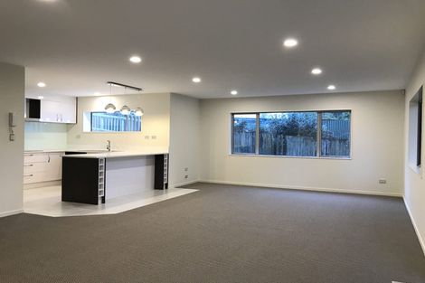 Photo of property in 52a Ennis Avenue, Pakuranga Heights, Auckland, 2010