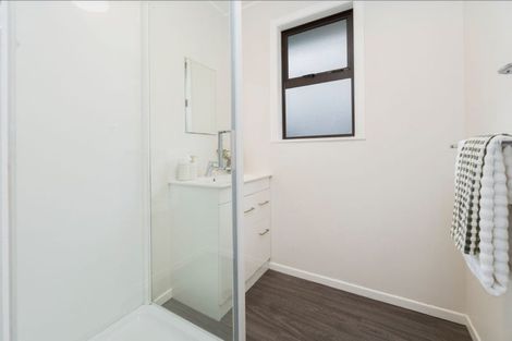 Photo of property in 50 Barrys Road, Glendene, Auckland, 0602