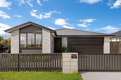 Photo of property in 136 Union Drive, Papamoa, 3118