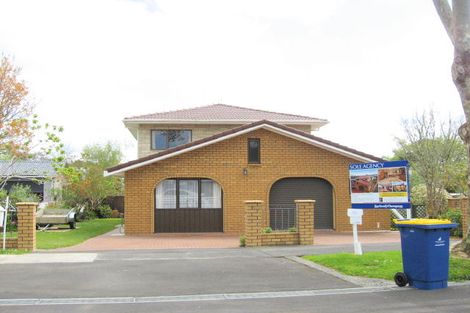 Photo of property in 84 Ferry Parade, Herald Island, Auckland, 0618