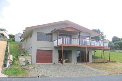 Photo of property in 208 Russell Bruce Place, Onemana, Whangamata, 3691