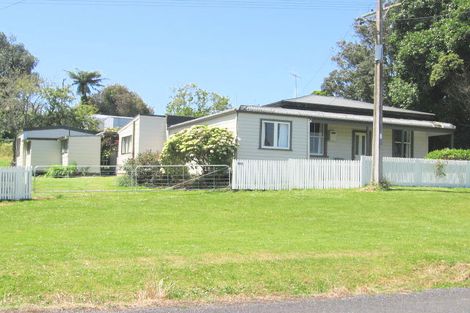 Photo of property in 1158 Pouewe Street, Kawhia, 3889
