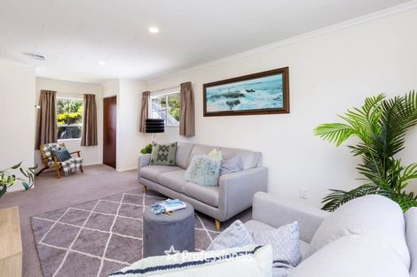 Photo of property in 9 Clinker Grove, Silverstream, Upper Hutt, 5019