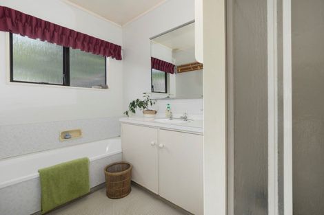 Photo of property in 129 Victory Street, Welcome Bay, Tauranga, 3112