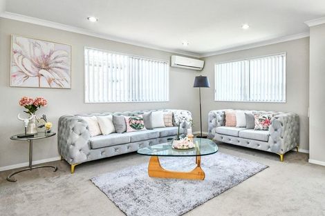 Photo of property in 11 Rohi Place, Flat Bush, Auckland, 2019