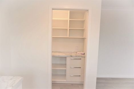 Photo of property in 28 Howard Road, Taradale, Napier, 4112