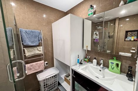 Photo of property in 1/56 Birkdale Road, Birkdale, Auckland, 0626