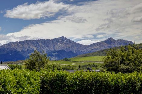 Photo of property in 58 Falconer Rise, Jacks Point, Queenstown, 9371