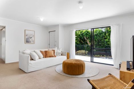 Photo of property in 2/614 Beach Road, Browns Bay, Auckland, 0630