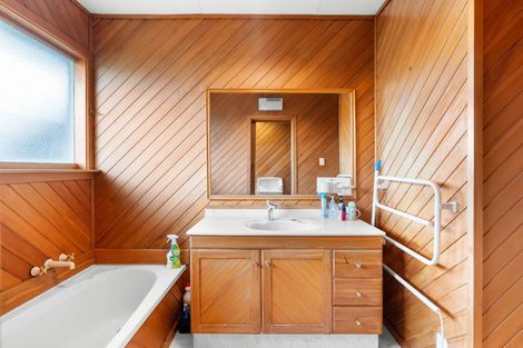 Photo of property in 8 Kirkdale Place, Avonhead, Christchurch, 8042