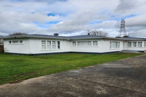 Photo of property in 71 Gray Avenue, Mangere East, Auckland, 2024