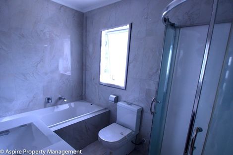 Photo of property in 19a Lynden Avenue, Hillcrest, Auckland, 0627