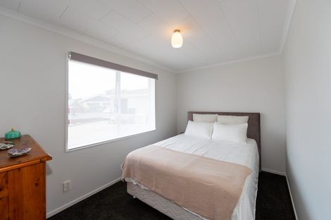 Photo of property in 1/508 Poplar Place, Akina, Hastings, 4122