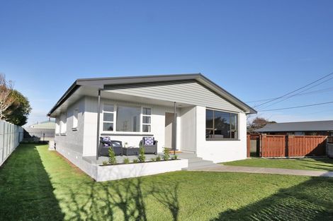 Photo of property in 27 Holloway Street, Waikiwi, Invercargill, 9810