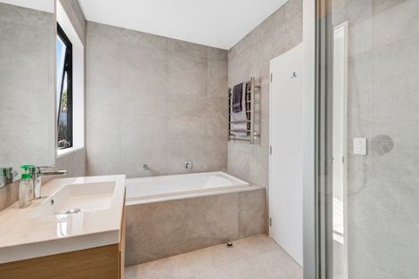 Photo of property in 28b Kukuwai Avenue, Red Beach, 0932