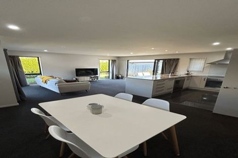 Photo of property in 97 Caulfield Avenue, Halswell, Christchurch, 8025