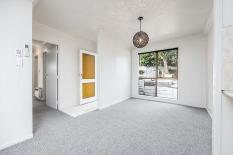 Photo of property in 15a Correa Court, Goodwood Heights, Auckland, 2105