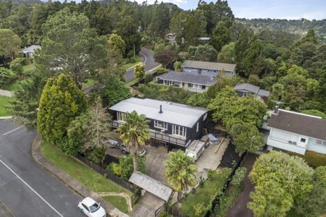 Photo of property in 18 Rimutaka Place, Titirangi, Auckland, 0604