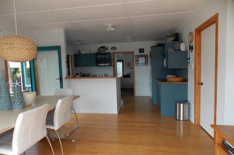 Photo of property in 47 Ocean View Road, Waihi Beach, 3611