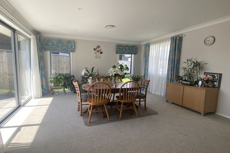 Photo of property in 59 Queen Charlotte Drive, Aotea, Porirua, 5024