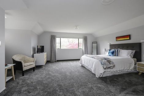 Photo of property in 15 Jacaranda Place, Greenmeadows, Napier, 4112