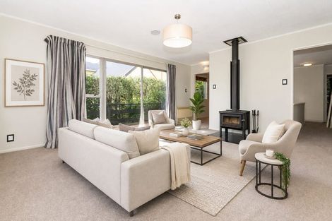 Photo of property in 41 Viewmont Drive, Harbour View, Lower Hutt, 5010